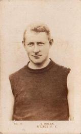 1923 Magpie Portraits of Our Leading Footballers #19 Stan Molan Front